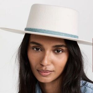 Lack of Color | The Rocky Ivory size L